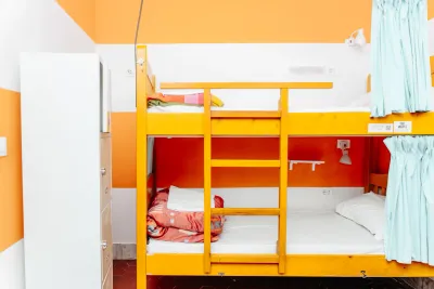 4-bed mixed dorm